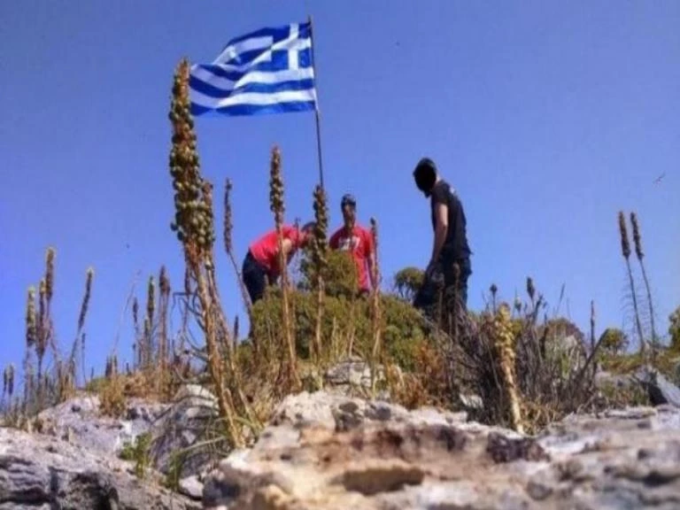 Γιατί υψώσαμε τις σημαίες στους Ανθρωποφάγους – «Θα πηγαίναμε στη φυλακή στη θέση των Ελλήνων στρατιωτικών» (βίντεο)